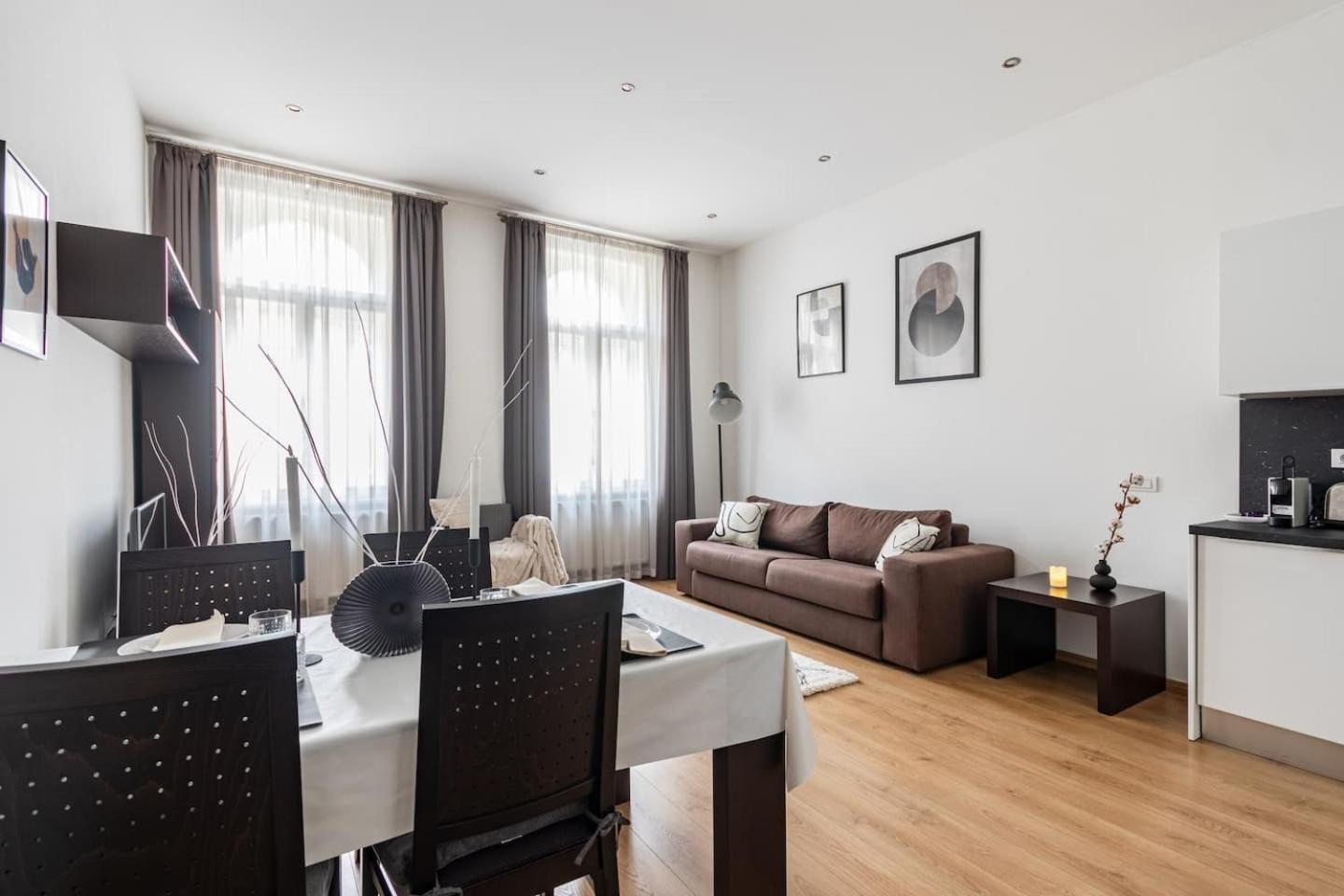 Place Of Grace - 50 Meters From Dancing House Appartement *