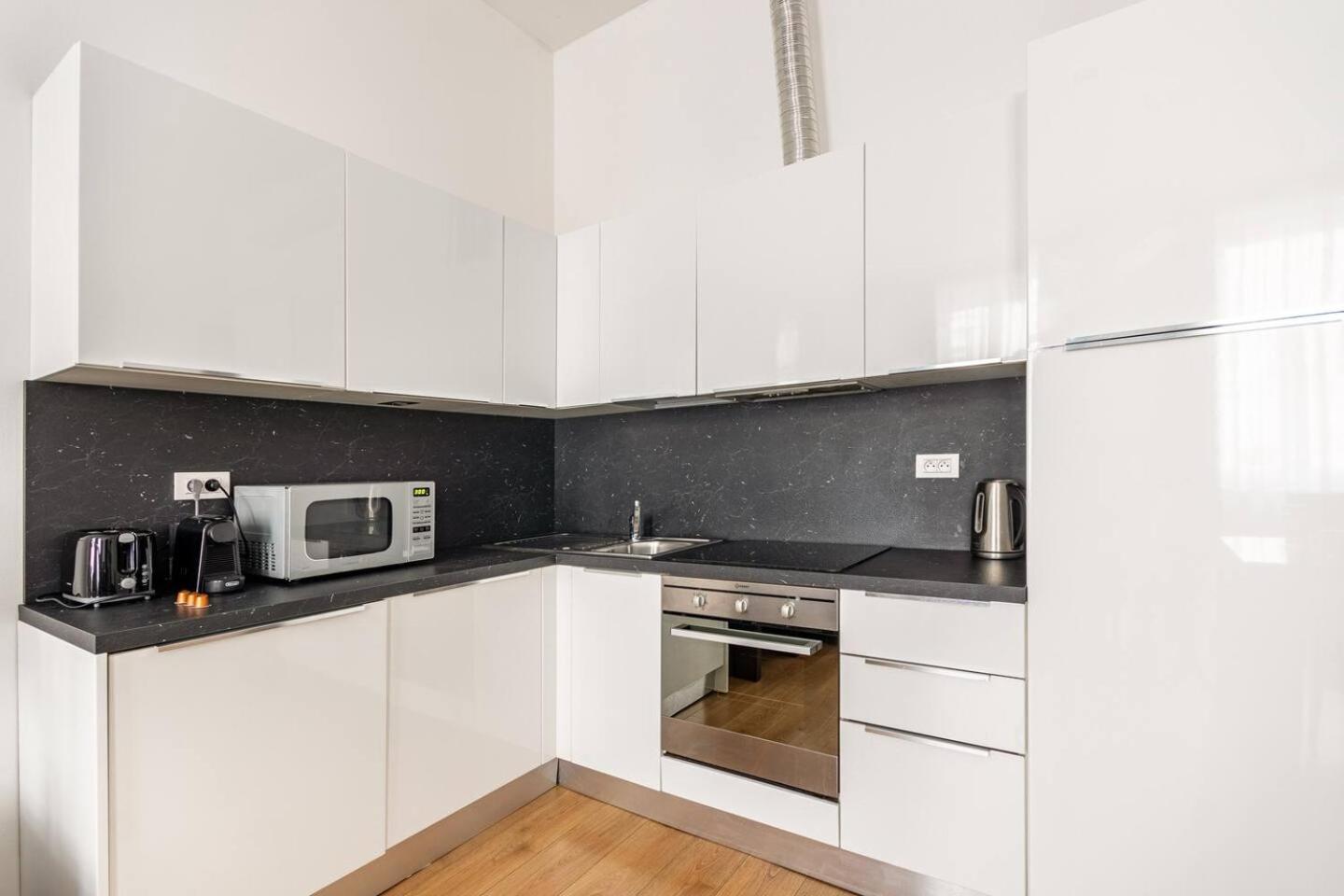 Appartement Place Of Grace - 50 Meters From Dancing House Praag