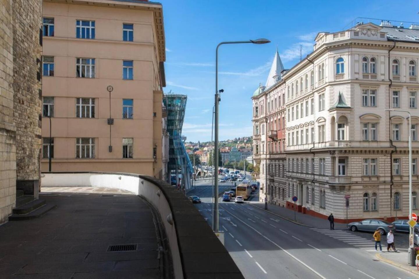 Place Of Grace - 50 Meters From Dancing House Appartement *